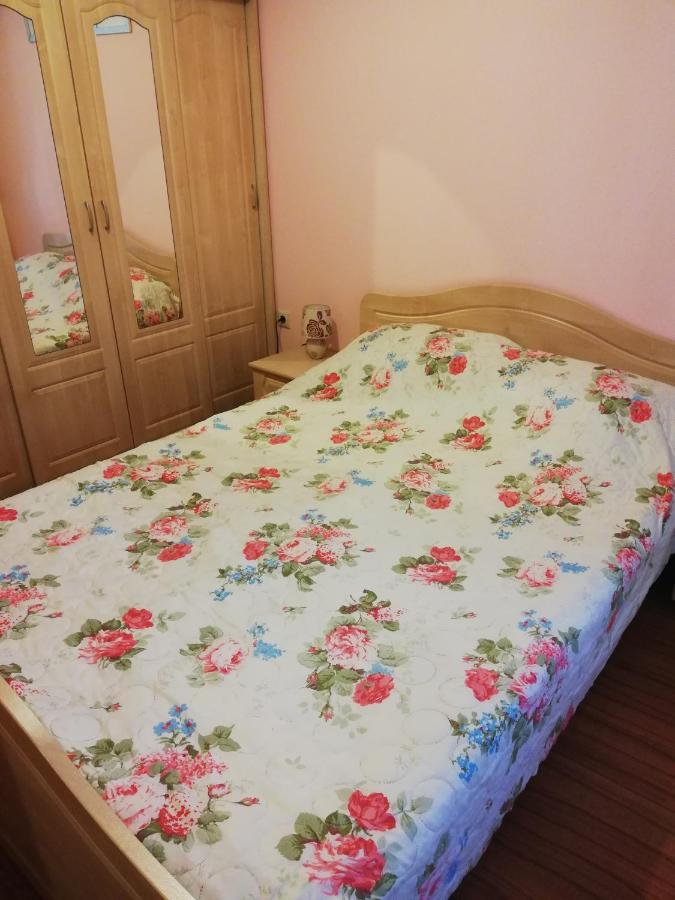 Comfort Zamenhof Varna Buitenkant foto